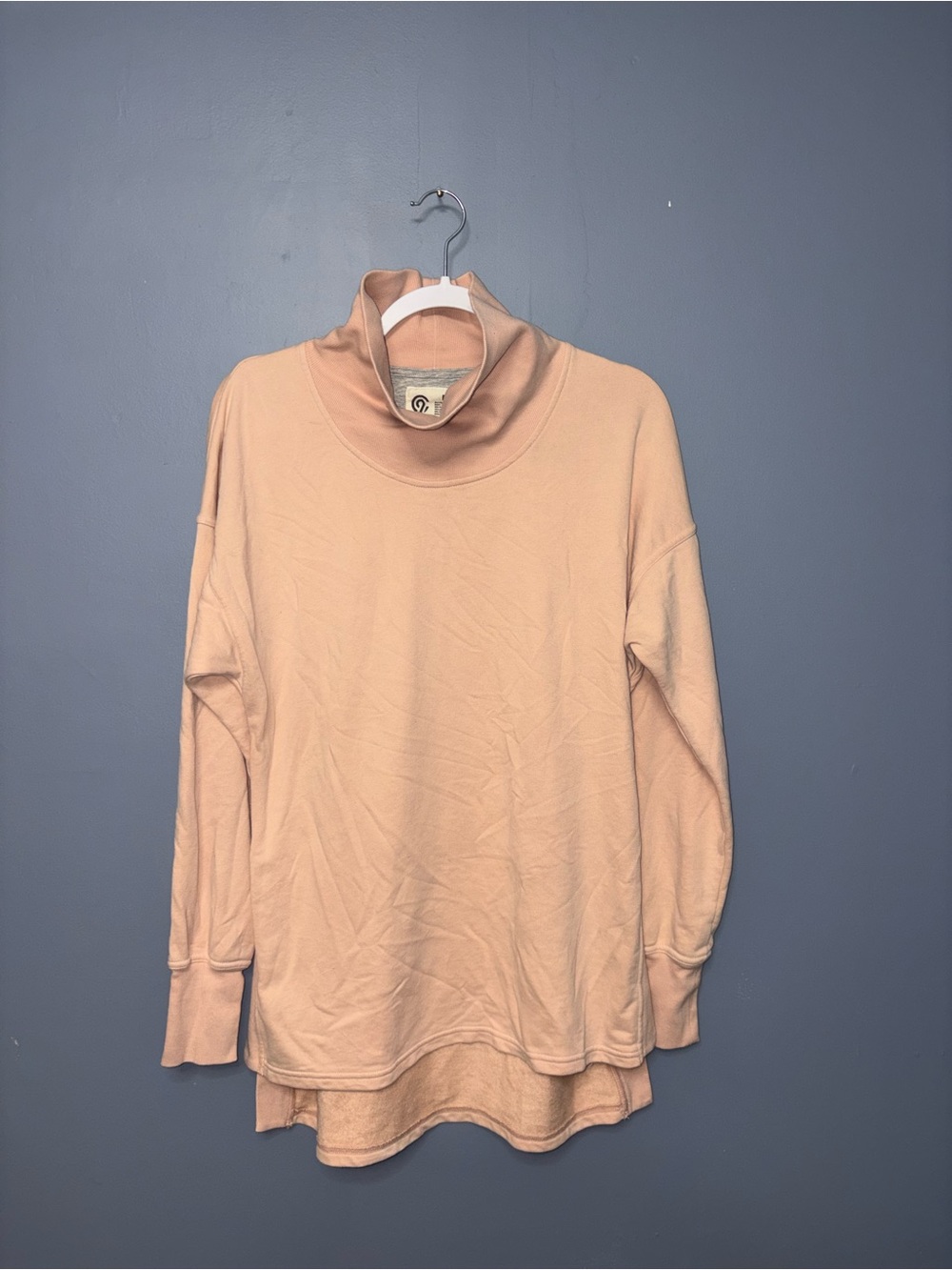Champion • Pink Turtleneck Sweatshirt